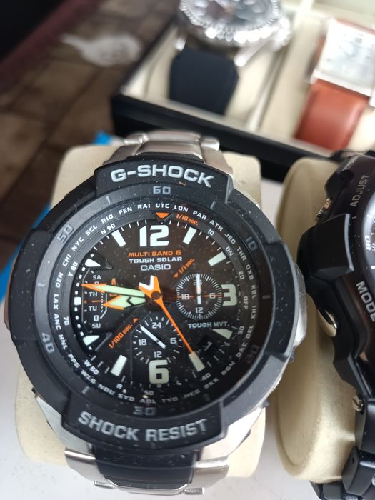 Zegarek elektroniczny LCD Montana PRL nie casio Seiko