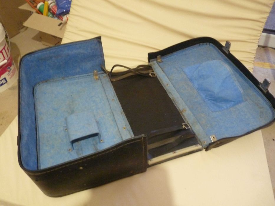 40.walizka do maszyny krawieckiej