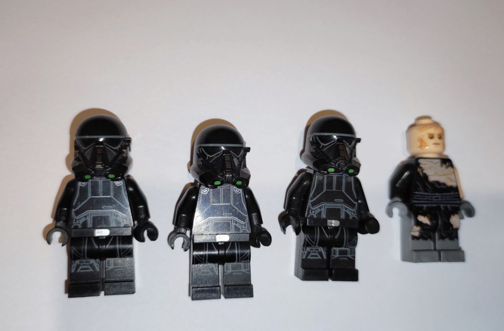 Sprzedam figurki Lego Star Wars (Komplet)