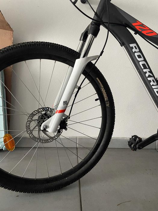 Bicicleta de adulto em muito bom estado. Ainda com garantia.