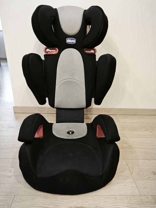 Fotelik samochodowy Chicco 15-36kg
