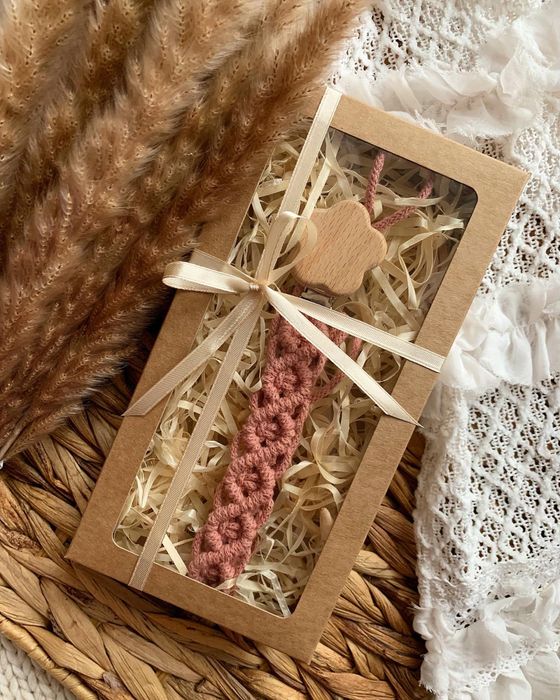 Zawieszka do smoczka makrama