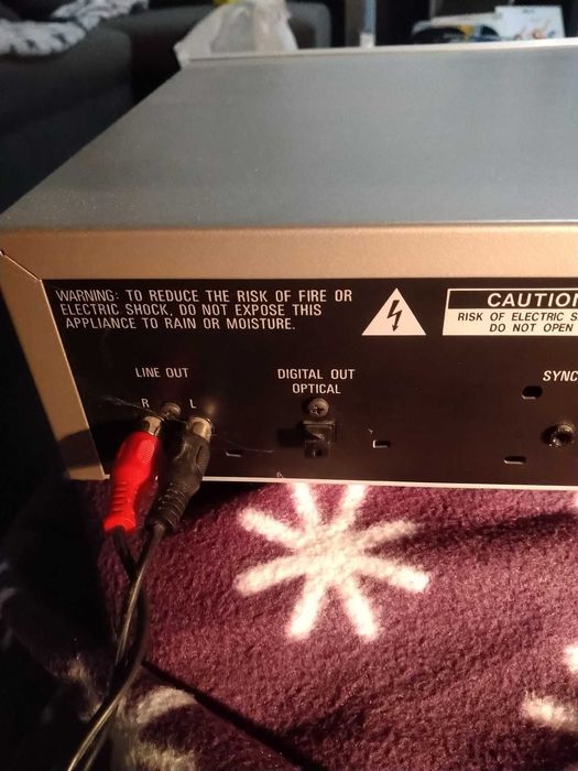 CD Player Srebny-DCD-635