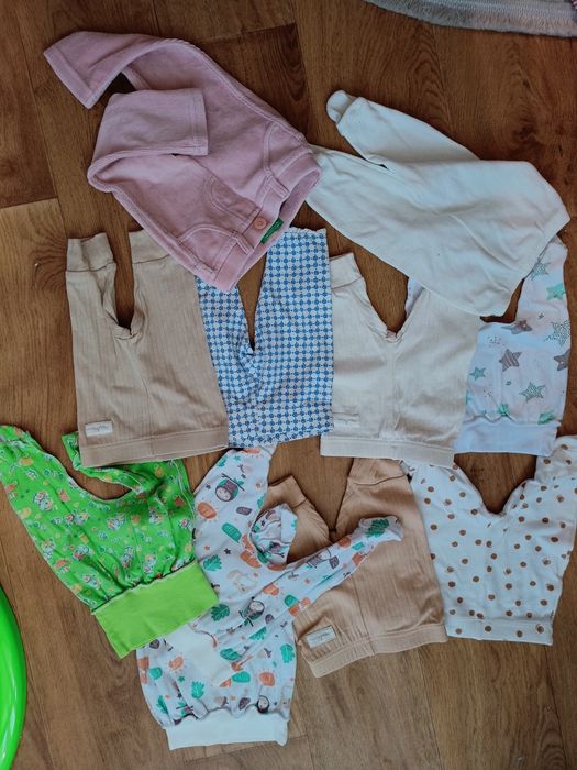 Пакетом дитячі речі від 0-3 місяців,в роддом,новонародженим