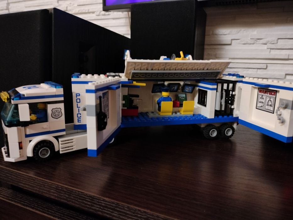 LEGO dla kolekcjonerów POLICJA