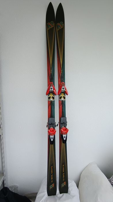 Skis K2 Black Magic