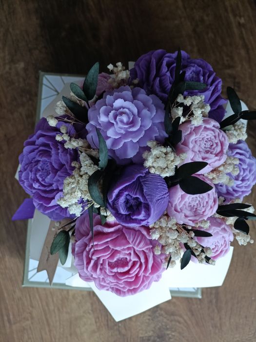 Fioletowo-rozowy bukiet z wosku sojowego prezent dekoracja