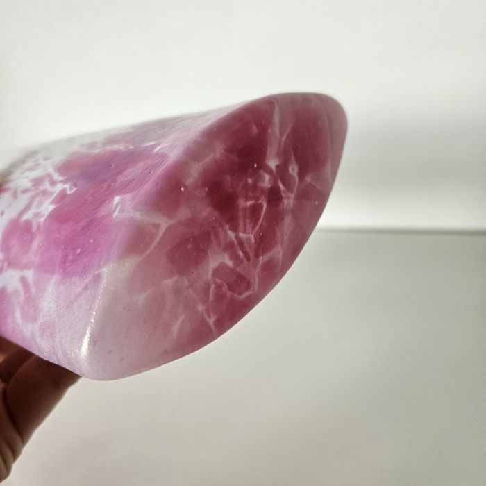 Stuart Strathearn Iestyn Davies Speckled Dusty Pink White 22cm Art Gla