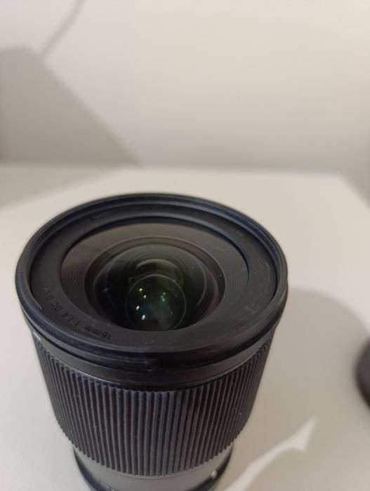 Obiektyw sigma 16mm  l-mount