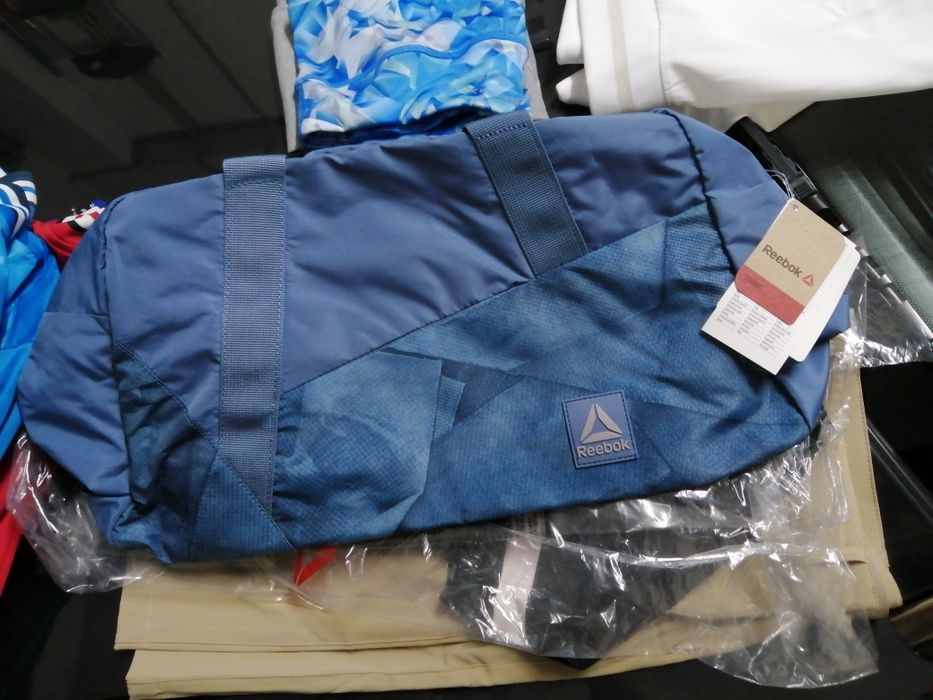 Mochilas, sacos de desporto e tira colo