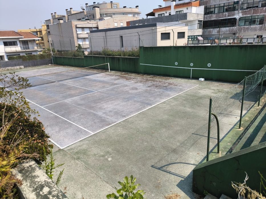 Terreno para venda em São João da Madeira.