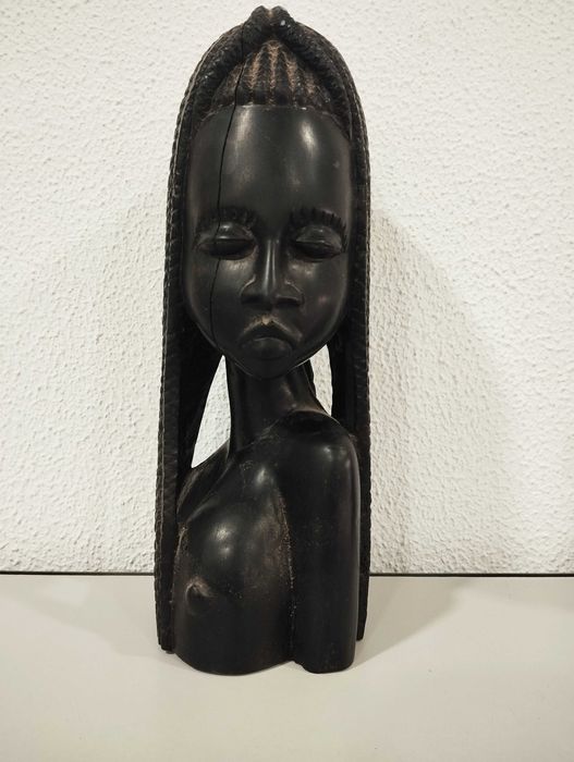 Conjunto 3 bustos africanos madeira escura – mulher com tranças