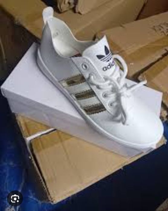 Sprzedam adidasy damskie