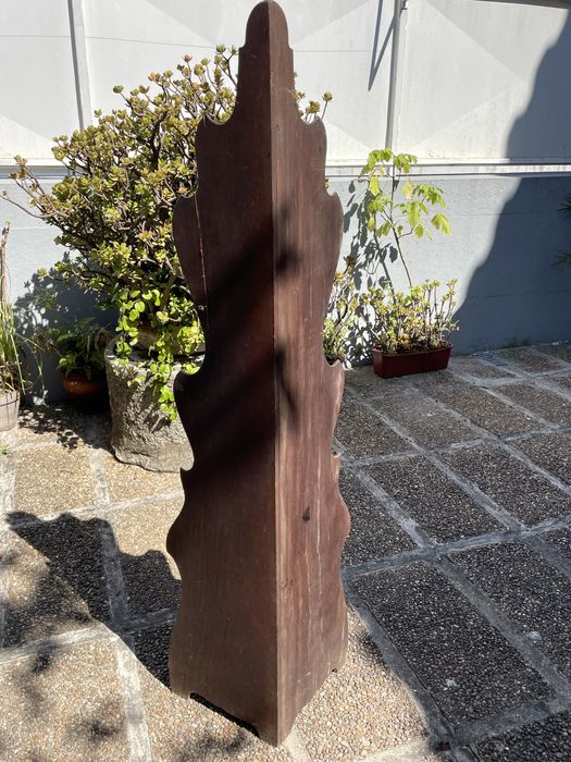 Móvel de canto para sala, escadas ou corredor