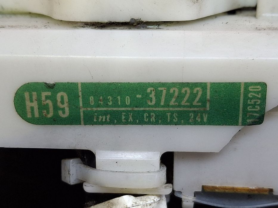Comandos do volante TOYOTA Dyna 150 Chassis (_Y_)