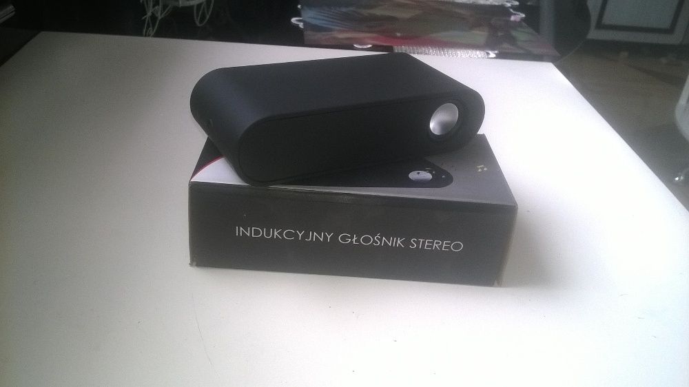 Sprzedam Nowy indukcyjny bezprzewodowy glosnik stereo