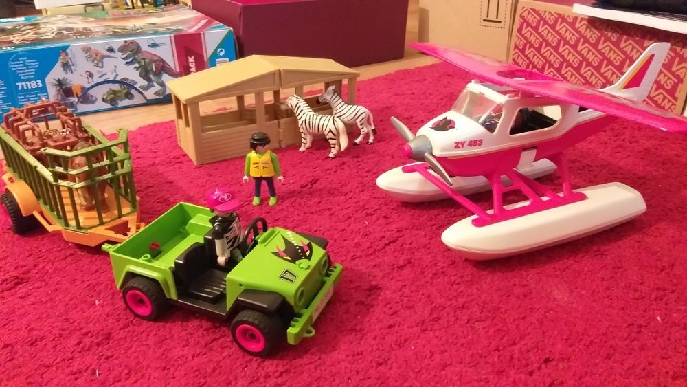 Playmobil carro e hidroavião