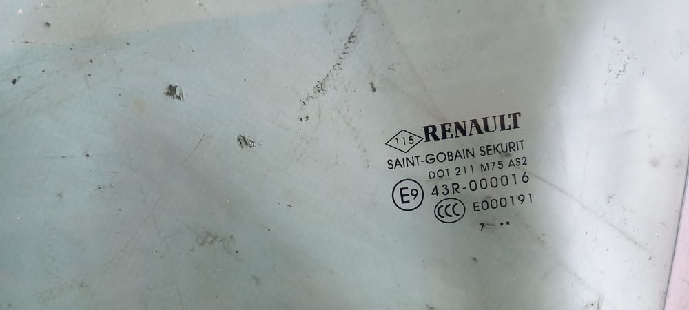 Vidro porta frente esquerda RENAULT Clio IV (BH_)