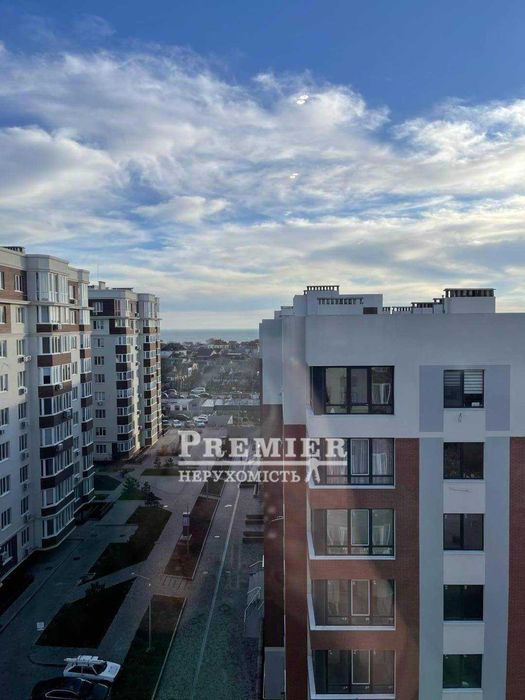 Продам квартиру з ремонтом