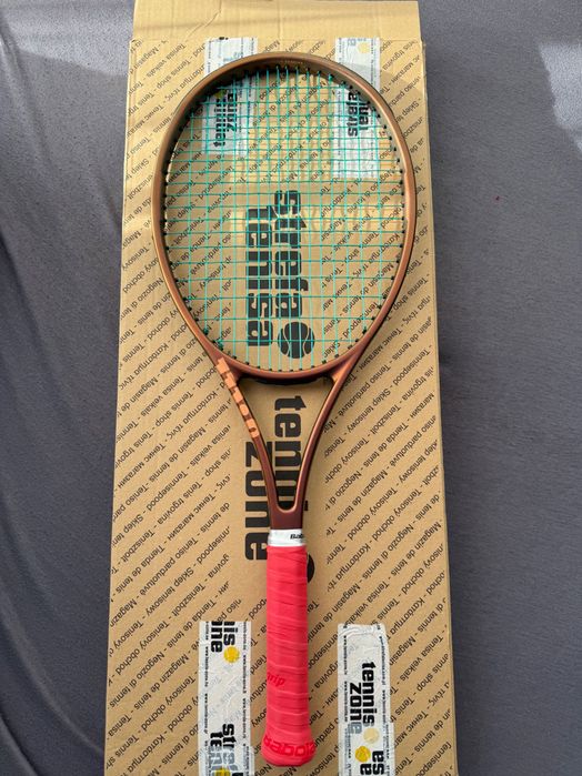 Wilson Pro Staff X V14 z naciągiem