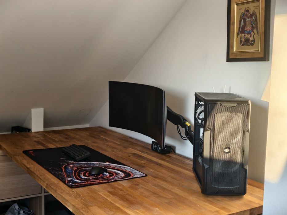 Rx 6800xt Ryzen 5 5600x LG ultragear OLED 240hz wym