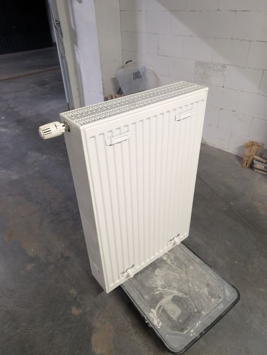 Grzejnik / kaloryfer + TERMOSTAT - pokojowy (1814W)