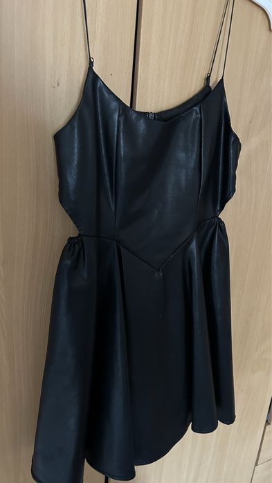 Vestido preto de pele novo