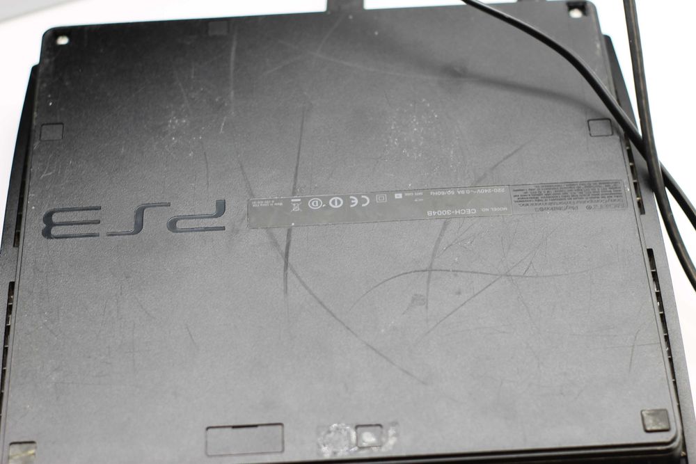Konsola Sony PlayStation 3 Slim 320GB (298GB) BOX + Assassin's Creed IV + Pad