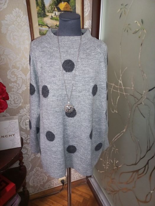 Чудовий джемпер, світерок! Розмір  62-66!