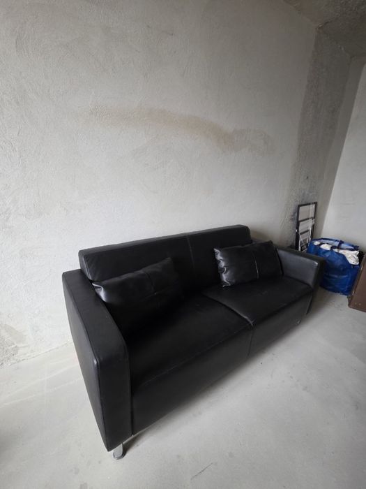 Продаж шкіряний диван Львів