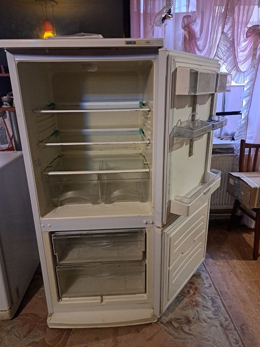 Холодильник б. у.