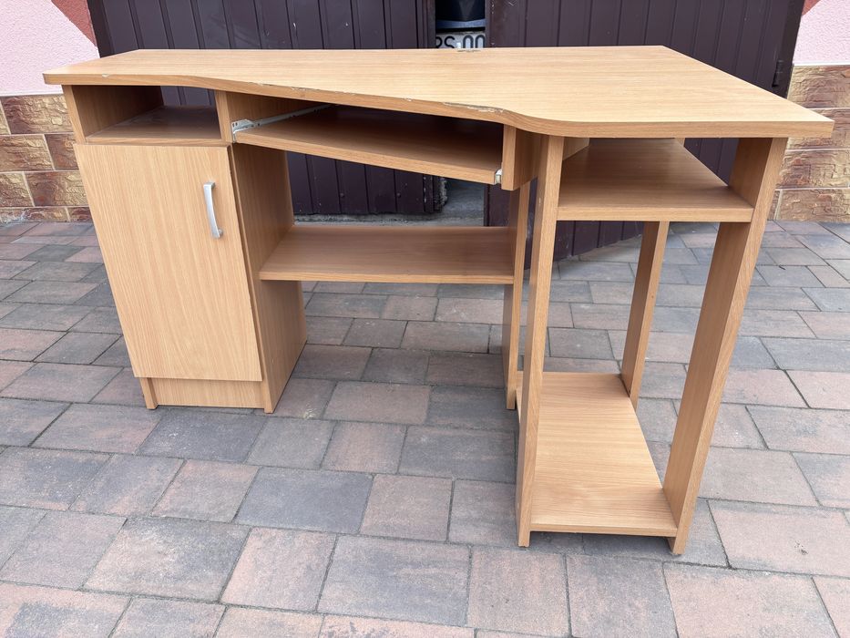 Biurko w stanie bardzo dobrym