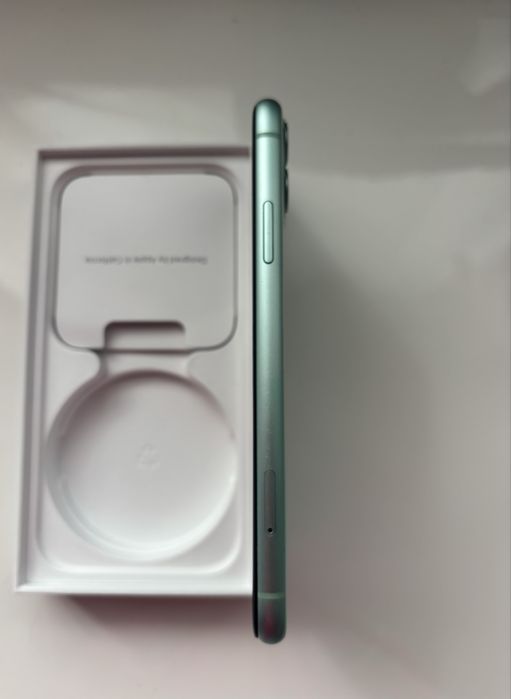 Iphone 11 128GB + capas incluidas