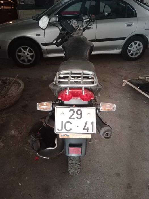 Moto KEEWAY 150cc - como nova