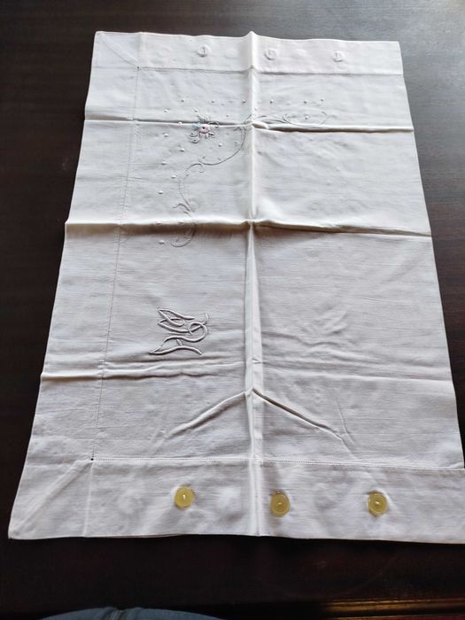 Lençol com duas almofadas