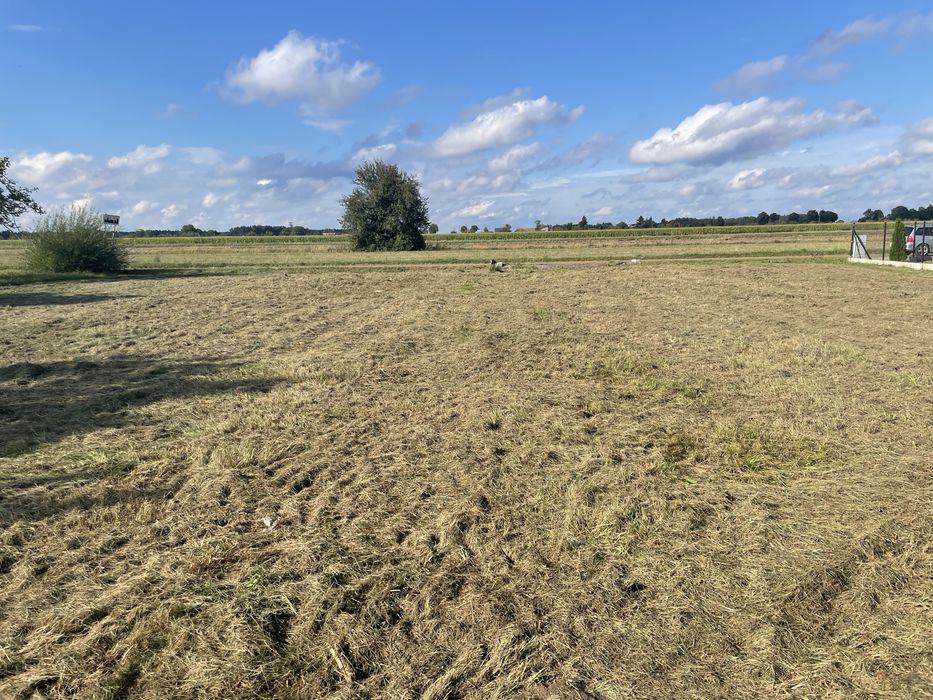 SPRZEDAM działkę z WZ 1500 m2