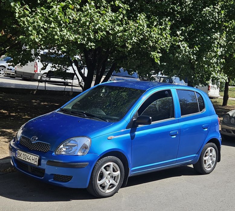Авто Toyota Yaris 2003, мех. Синій