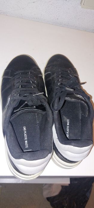 Tenis Adidas N° 42   Usado em bom estado Entrego Alfragide e Benfica