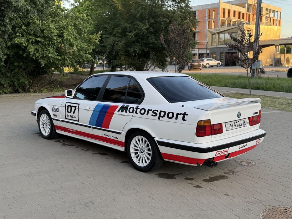 Bmw E34 525i переоформлення