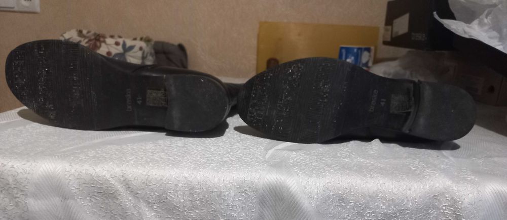 Продам сапоги 2 пары