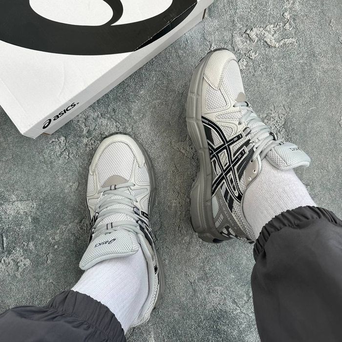 ASICS Gel-Kahana 8 grey