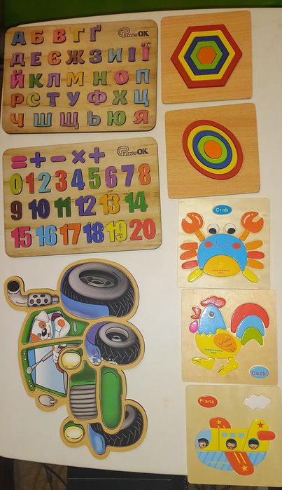 Дитячі пазли та іграшки