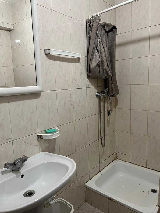 Quarto individual individual, em T4, com contrato, em frente à UA