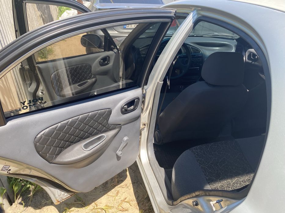 Daewoo Lanos 1.5 газ,бенз