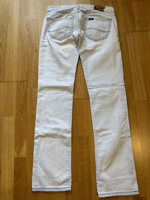 Spodnie jeans Lee, r. W25 L31 model Lynn jasne, białe, jasny jeans