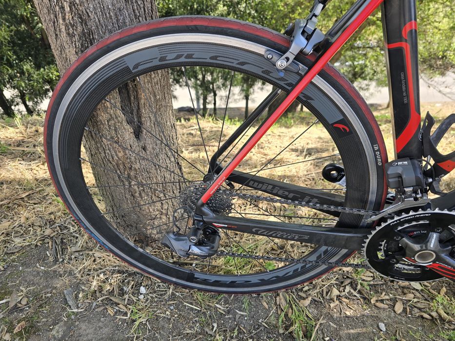 Bicicleta carbono grupo eletrico