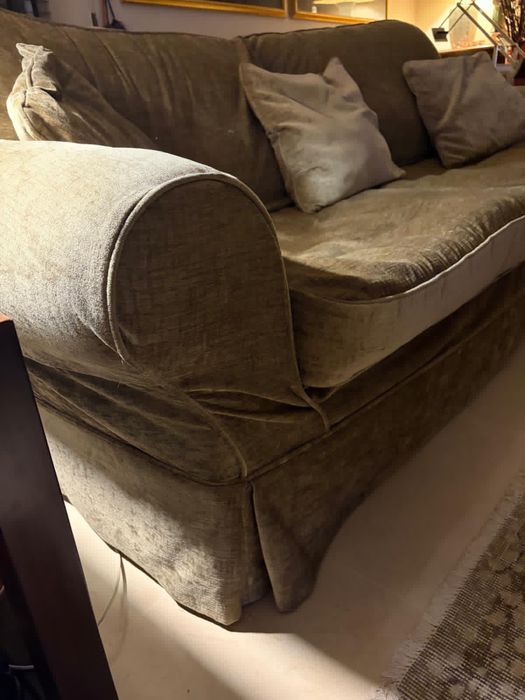 Sofá tecido veludo - 3 lugares