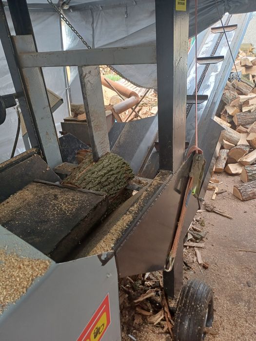 Drewno kominkowe, opałowe. Transport