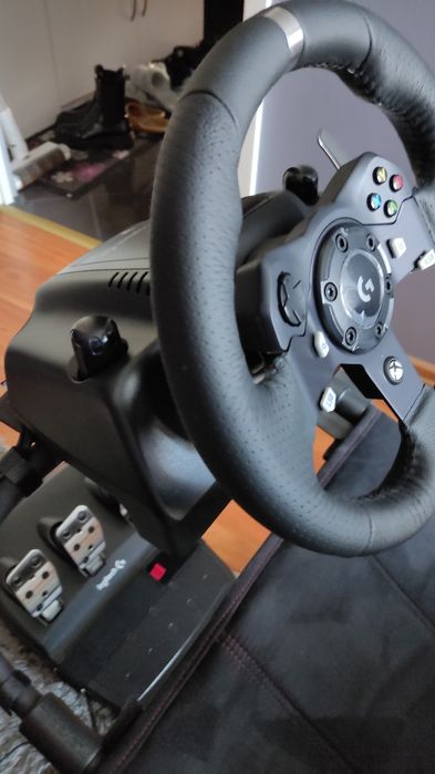 Xbox one x bardzo mało używana