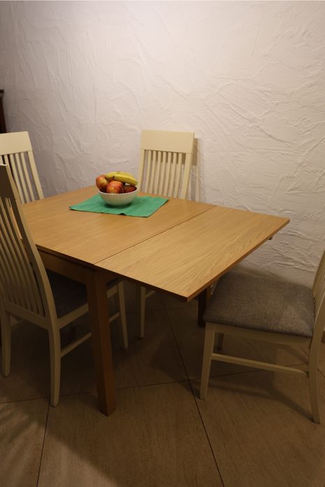 Kuchnia wraz z blatem granitowym i sprzętami